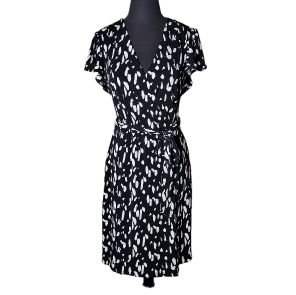 Nine West faux wrap flutter sleeve black white printed dress size medium